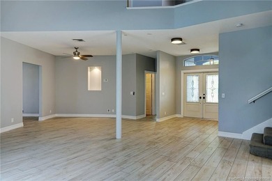 JUST REDUCED $50,000! Lakefront in the Shores of Jupiter - photo 4