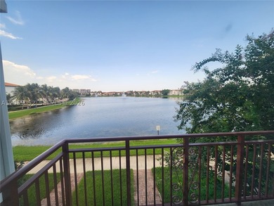 Lakefront, very well-maintained tri-level townhome at Montclair - photo 6