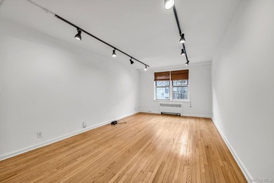 PRICE REDUCTION -- MOTIVATED SELLER!! -- Turn-key & move-in - photo 2