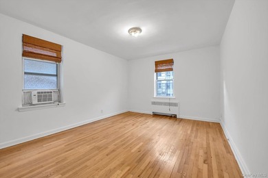 PRICE REDUCTION -- MOTIVATED SELLER!! -- Turn-key & move-in - photo 8