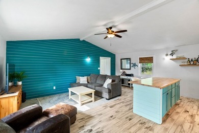 Don't miss this canal-front, Texas gem in Copano Cove. Framed by - photo 3
