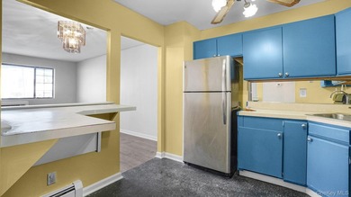 Fully renovated, modern appliances, beautiful, spacious - photo 6
