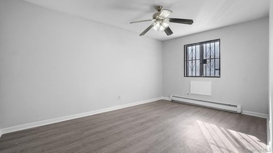 Fully renovated, modern appliances, beautiful, spacious - photo 9