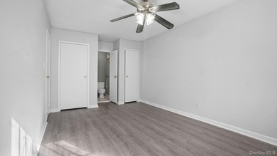 Fully renovated, modern appliances, beautiful, spacious - photo 10