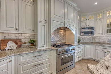 Luxury Estate Living in The Ridges- Discover one of the most - photo 24
