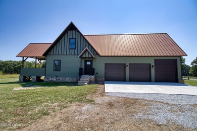 (private lake, pond, creek) Home For Sale in Goodman Missouri