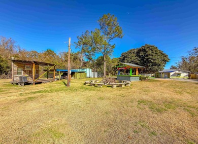 Turn-key waterfront restaurant opportunity on Lake Jackson. This - photo 41