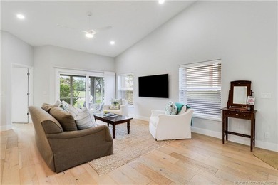 Seller motivated! Look no further-this meticulously maintained - photo 5