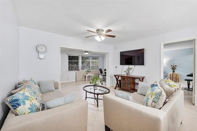 Welcome to your dream home! Fully remodeled 2/2 villa, in the - photo 8