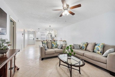 Welcome to your dream home! Fully remodeled 2/2 villa, in the - photo 9