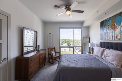 Charlie Sutton, M: , charlie.sutton,   - Live the luxury