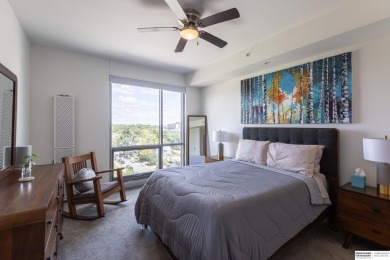 Charlie Sutton, M: , charlie.sutton,   - Live the luxury