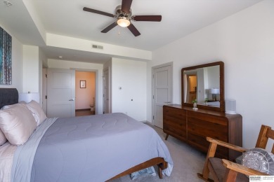 Charlie Sutton, M: , charlie.sutton,   - Live the luxury