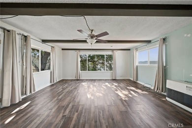 Lake Views, Updated Interiors & Minutes to the Water! Enjoy - photo 22