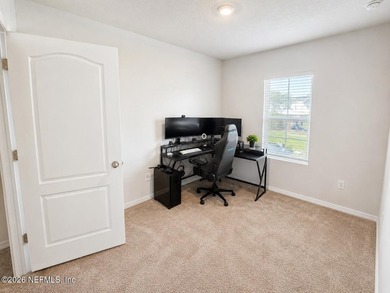 Light, bright and inviting! Built in 2022, this beautifully - photo 22