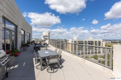 Charlie Sutton, M: , charlie.sutton,   - Live the luxury