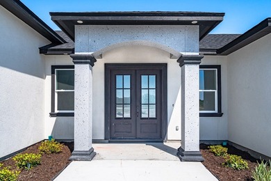 New custom home on a quiet cul-de-sac across from Copano Bay! - photo 10