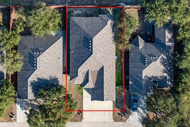 This stylishly crafted home in desirable Sea Oaks Village - photo 4