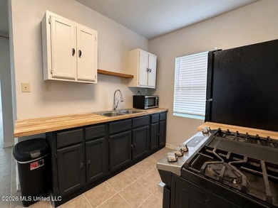 Discover this beautifully remodeled shotgun bungalow in the - photo 6
