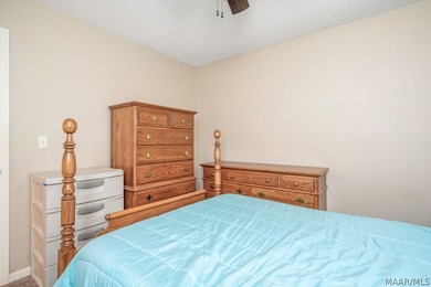 A tranquil escape, nestled on almost an acre of picturesque land - photo 18