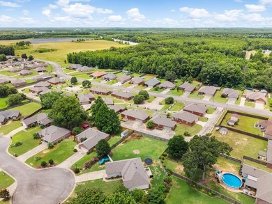 Welcome home to this beautifully maintained 2-bedroom, 2-bath - photo 31