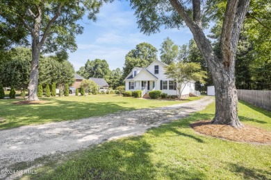 Lake Home For Sale in Lake Waccamaw, North Carolina