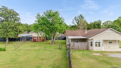 A tranquil escape, nestled on almost an acre of picturesque land - photo 32