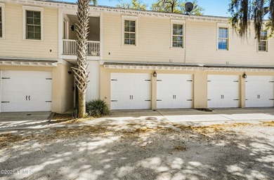 Luxury Lady's Island condominium in the highly sought-after - photo 43