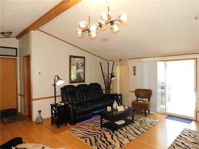 Welcome home to peaceful country living! Escape to the relaxed - photo 6