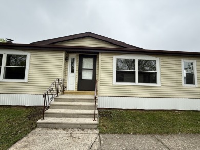 Lake Home For Sale in Matteson, Illinois