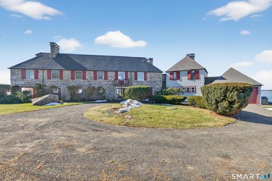 Where New England architecture meets timeless elegance! - photo 3