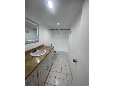 Prime location Real Estate in highly desirable Fontainebleau