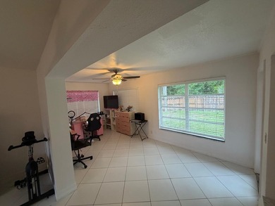 Exceptional opportunity in Boca Raton with NO HOA! This - photo 5