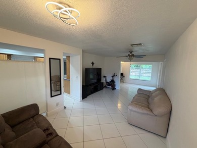 Exceptional opportunity in Boca Raton with NO HOA! This - photo 7