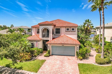 Spectacular, former model, POOL home in the exclusive community - photo 1