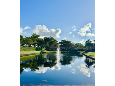 Lake Home For Sale in Delray Beach, Florida