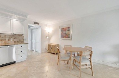 STUNNING RENOVATED! FIRST FLOOR WATERVIEW! Sparkling! Newly - photo 5