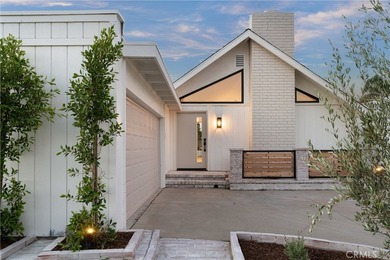 Welcome to 1788 Hawaii Circle, your own private mid century - photo 3