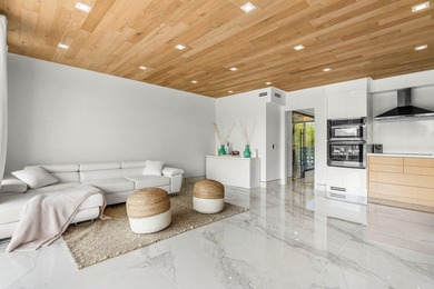 Stunning second-floor waterfront condo with breathtaking views - photo 4