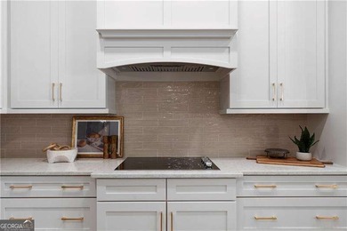 BEAUTIFUL FORMER MODEL HOME WITH LOADS OF UPGRADES!! Welcome - photo 5