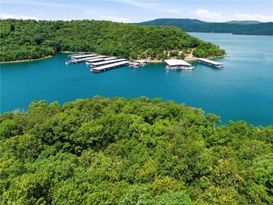 Discover an exceptional single-family residence in the quiet and - photo 6