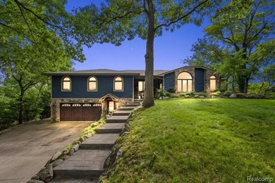 Perched on 1.14 acres overlooking beautiful Lake Shannon, this - photo 1