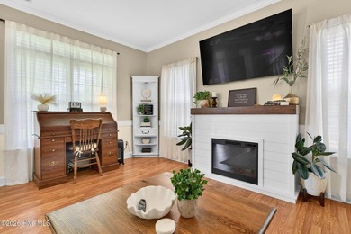 UNICORN PROPERTY ALERT! Rare opportunity to own a private, fully - photo 13