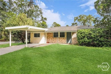 Your Home Search Ends Here! This charming 3-bed, 1.5-bath home - photo 4