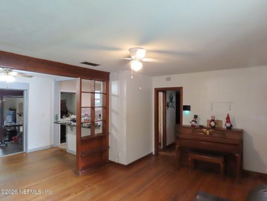 Beautiful home that possesses a ton of potential to the right - photo 5