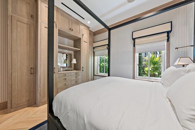 Live the Palm Beach lifestyle in this fully furnished, designer - photo 19