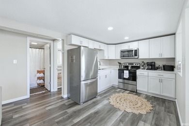 Welcome to effortless lake living on beautiful Big Barbee Lake - photo 23