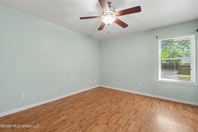 Great opportunity to own a 3 bedroom, 2 bathroom home in the - photo 10