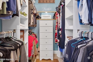 UNICORN PROPERTY ALERT! Rare opportunity to own a private, fully - photo 31