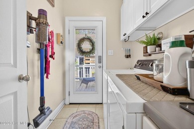 UNICORN PROPERTY ALERT! Rare opportunity to own a private, fully - photo 34